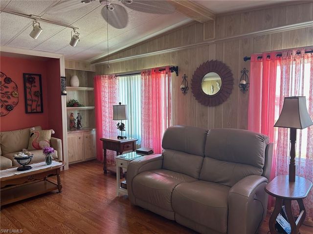 196 Palm Harbor DR, North Port, FL 34287