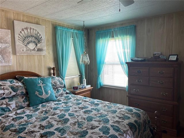 196 Palm Harbor DR, North Port, FL 34287