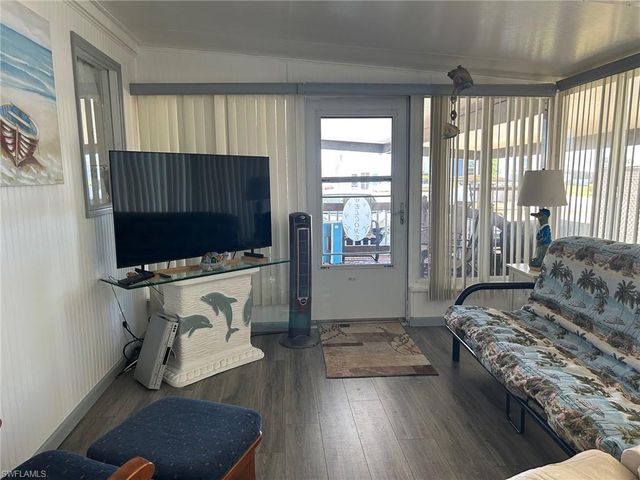 196 Palm Harbor DR, North Port, FL 34287