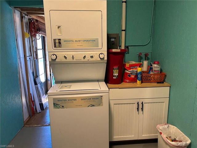 196 Palm Harbor DR, North Port, FL 34287