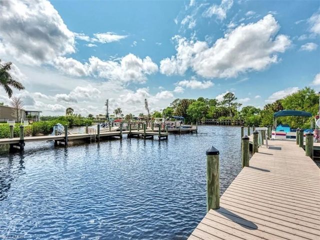 196 Palm Harbor DR, North Port, FL 34287