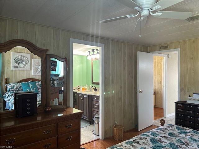 196 Palm Harbor DR, North Port, FL 34287