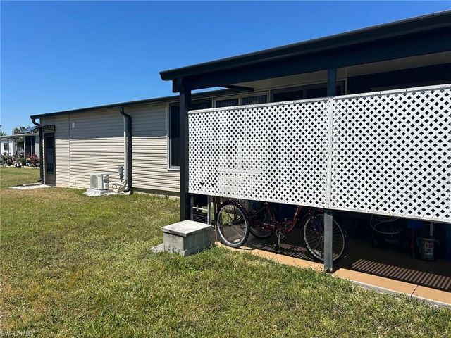 196 Palm Harbor DR, North Port, FL 34287