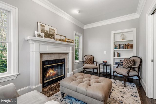 702 ENDERBY DR, Alexandria, VA 22302