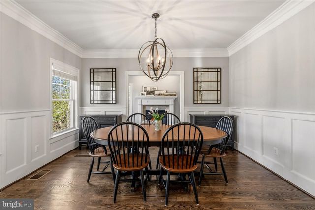 702 ENDERBY DR, Alexandria, VA 22302