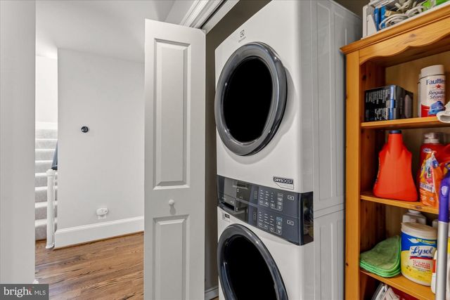 702 ENDERBY DR, Alexandria, VA 22302