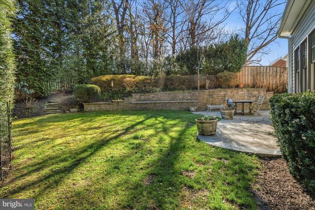 702 ENDERBY DR, Alexandria, VA 22302