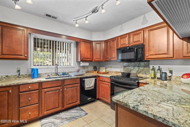 1305 Two Mile Circle E, Wilmington, NC 28405