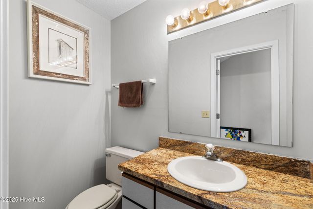 1305 Two Mile Circle E, Wilmington, NC 28405