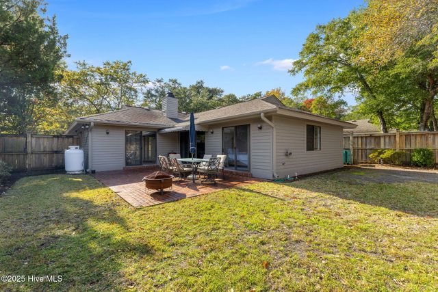 1305 Two Mile Circle E, Wilmington, NC 28405