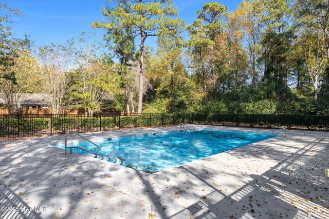 1305 Two Mile Circle E, Wilmington, NC 28405