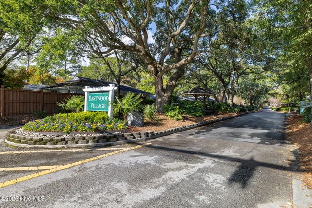 1305 Two Mile Circle E, Wilmington, NC 28405