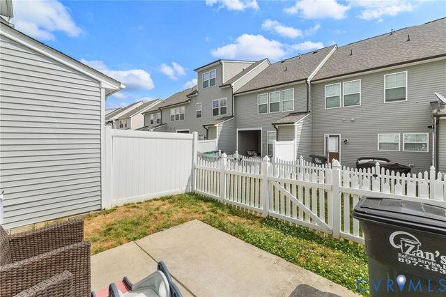 8018 Rutland Village Dr, Mechanicsville, VA 23116