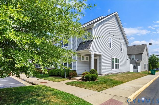 8018 Rutland Village Dr, Mechanicsville, VA 23116