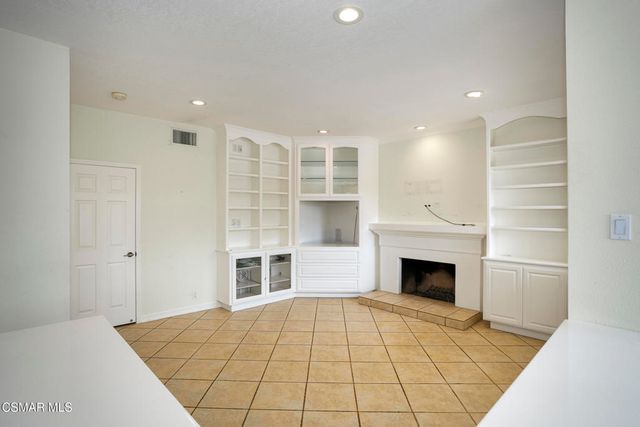 6626 Oak Forest Drive, Oak Park, CA 91377
