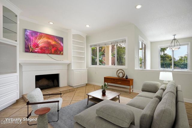 6626 Oak Forest Drive, Oak Park, CA 91377