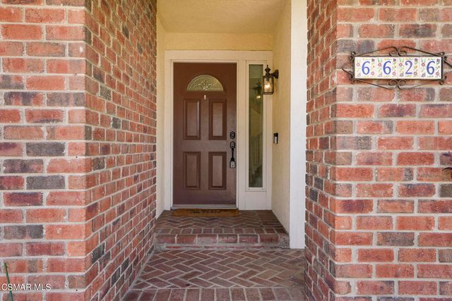 6626 Oak Forest Drive, Oak Park, CA 91377
