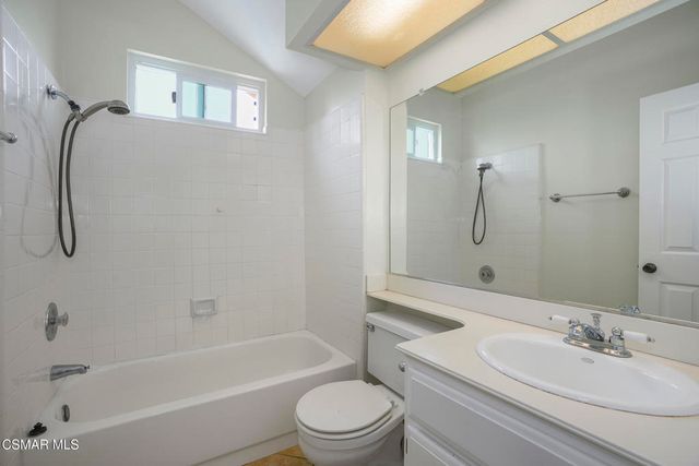 6626 Oak Forest Drive, Oak Park, CA 91377