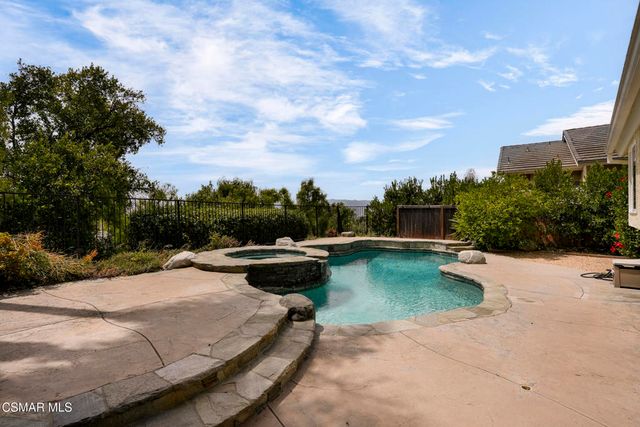 6626 Oak Forest Drive, Oak Park, CA 91377