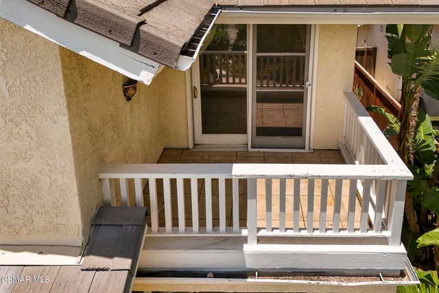 6626 Oak Forest Drive, Oak Park, CA 91377