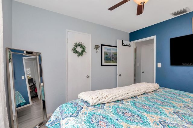 851 53RD TERRACE N, St Petersburg, FL 33703