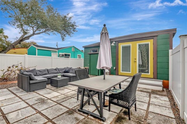 851 53RD TERRACE N, St Petersburg, FL 33703