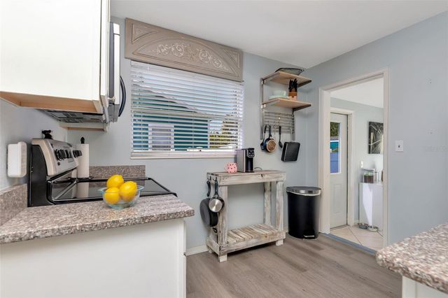 851 53RD TERRACE N, St Petersburg, FL 33703