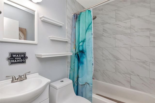 851 53RD TERRACE N, St Petersburg, FL 33703