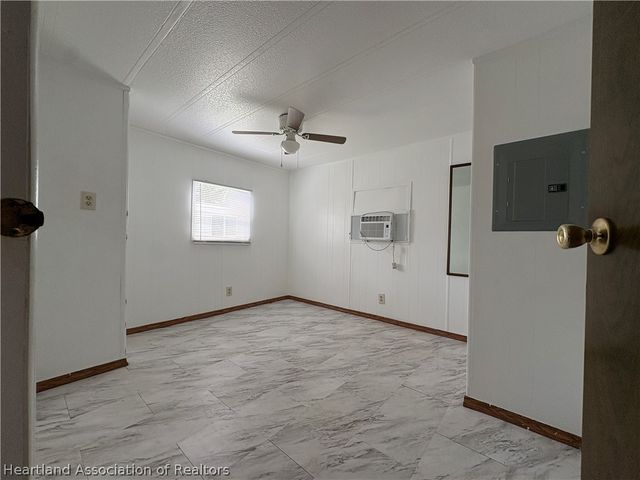 4506 Ferdinand Avenue, Sebring, FL 33870