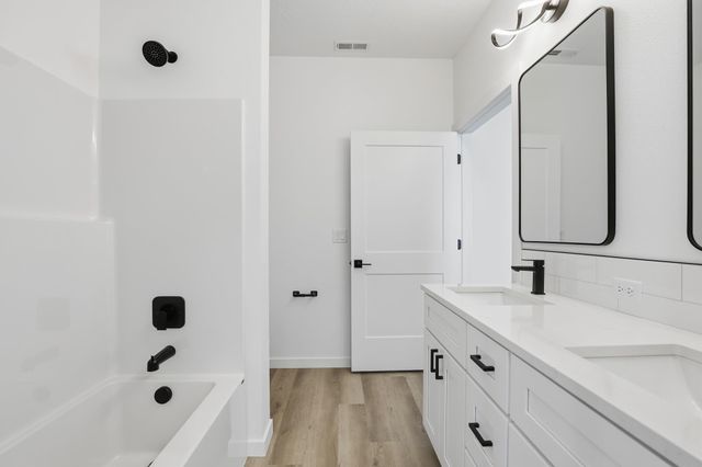 1120 S Sun devil Ct, Spokane, WA 99224