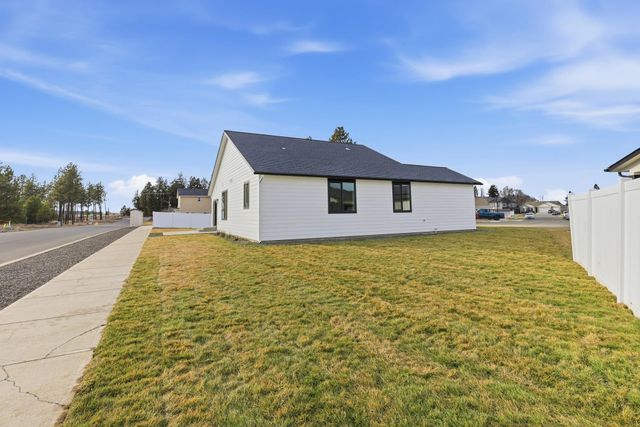 1120 S Sun devil Ct, Spokane, WA 99224