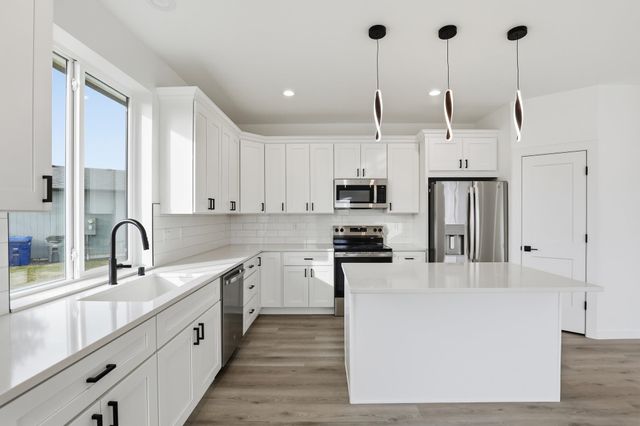 1120 S Sun devil Ct, Spokane, WA 99224