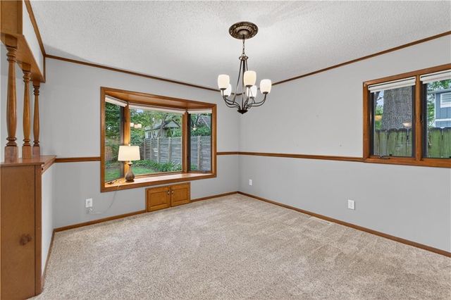 1965 W 73rd Street, Prairie Village, KS 66208
