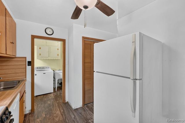 28805 Melvin Street, Roseville, MI 48066