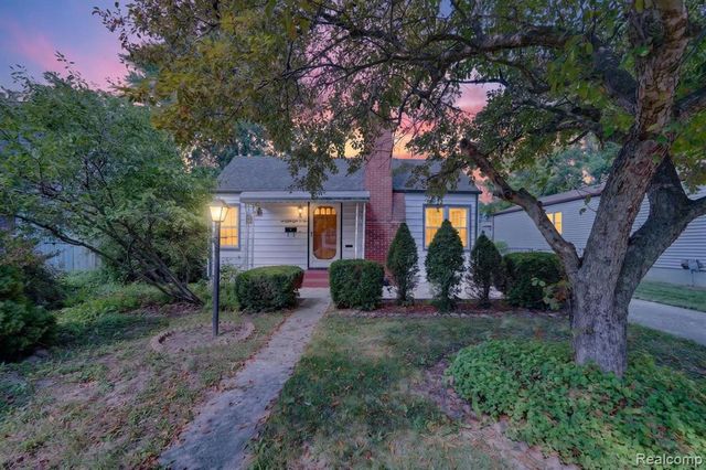 28805 Melvin Street, Roseville, MI 48066