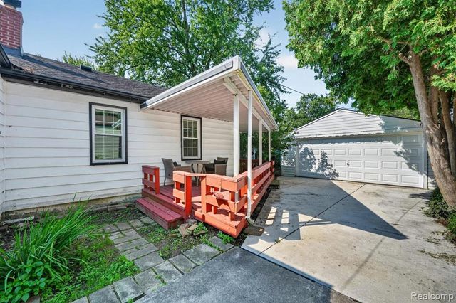 28805 Melvin Street, Roseville, MI 48066