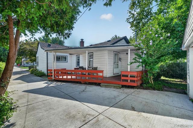28805 Melvin Street, Roseville, MI 48066
