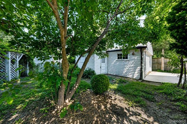 28805 Melvin Street, Roseville, MI 48066