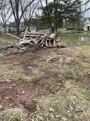 3735 Lockport Olcott Road, Newfane, NY 14108