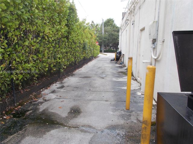 8237 SW 124th Street, Pinecrest, FL 33156