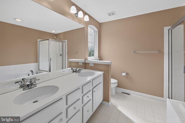 1825 DARLINGTON LN, Chester Springs, PA 19425