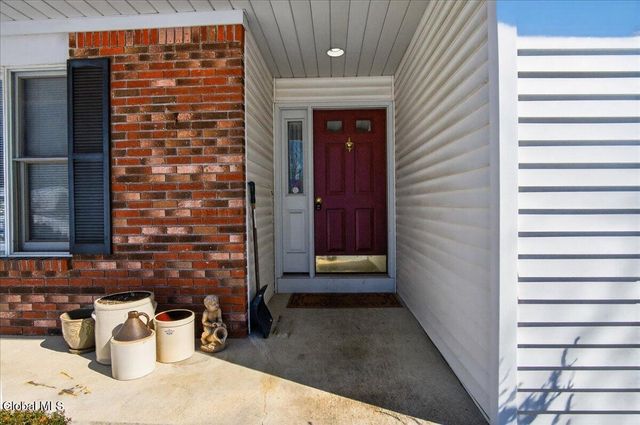 23 Christina Court, Saratoga Springs, NY 12866