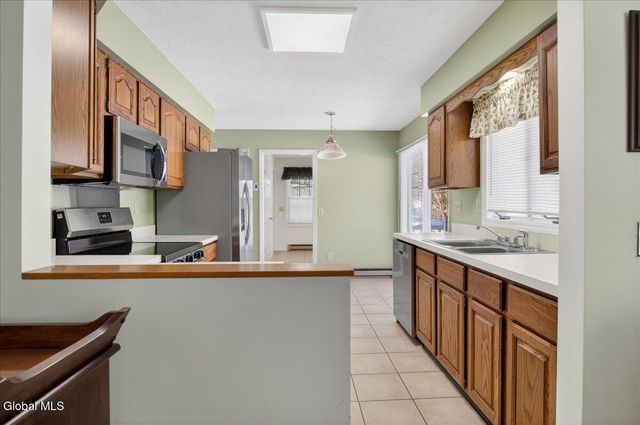 23 Christina Court, Saratoga Springs, NY 12866