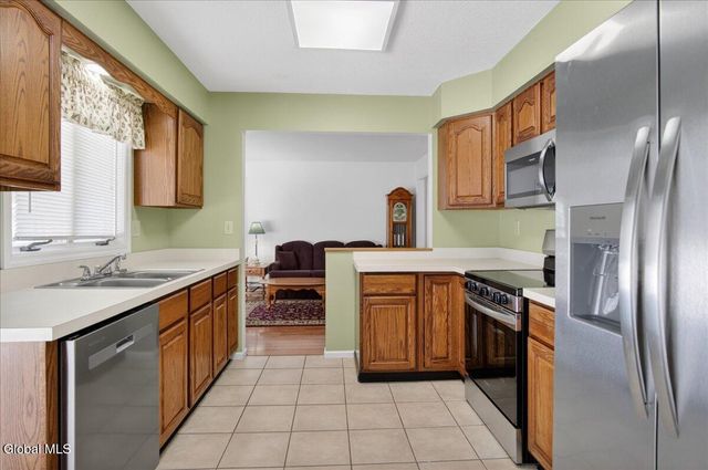 23 Christina Court, Saratoga Springs, NY 12866