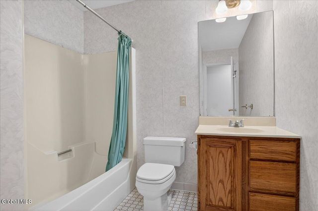 23 Christina Court, Saratoga Springs, NY 12866