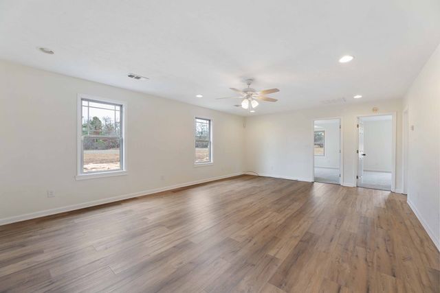 322 Moore's Chapel Road, Mauk, GA 31058