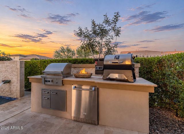 362 E VETERANS Way, Queen Creek, AZ 85140