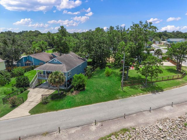 4306 Boulevard Street, Bacliff, TX 77518