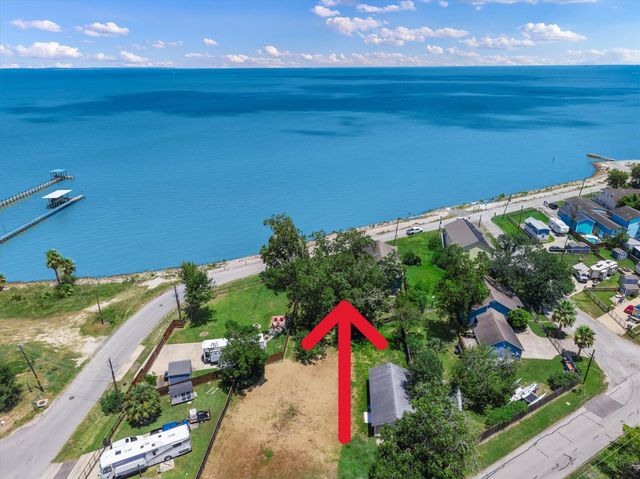 4306 Boulevard Street, Bacliff, TX 77518