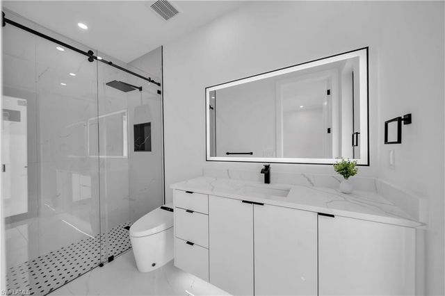 2218 SW 15th AVE, Cape Coral, FL 33991